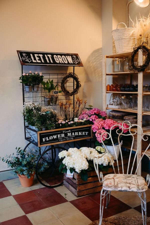 Carrito de flores Carrito de flores. Floristería Flor de Sauco - Ponferrada